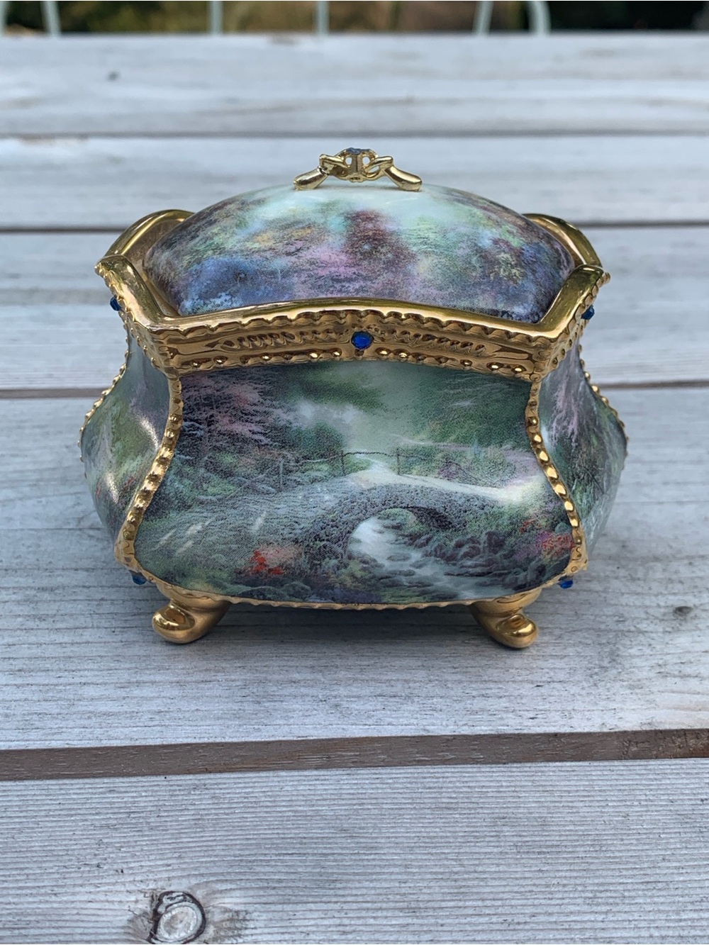Thomas Kinkade “Garden of Prayer” Porcelain Music Box - Pristine Condition